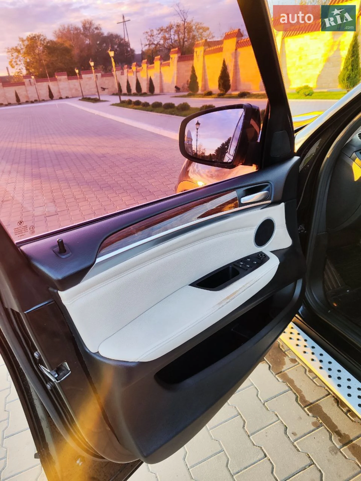 2010 BMW X5 - мініатюра 13