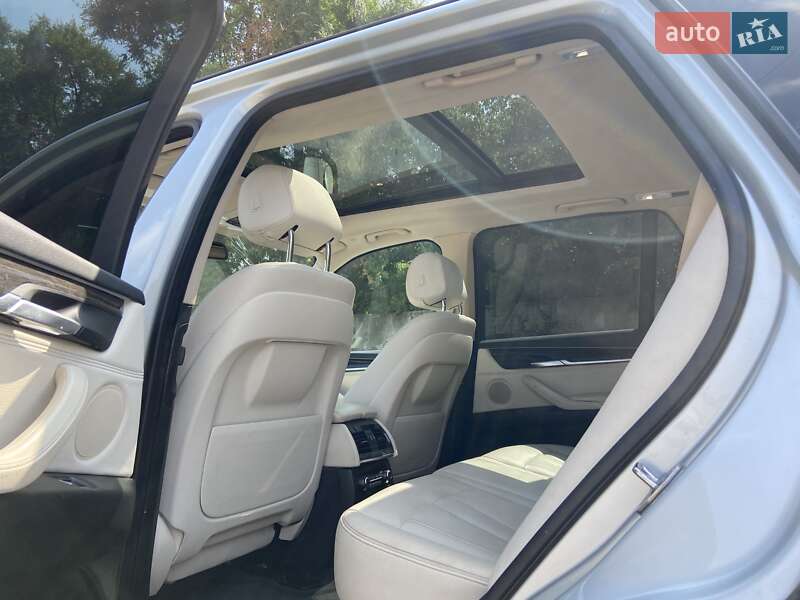 Позашляховик / Кросовер BMW X5 2015 в Запоріжжі