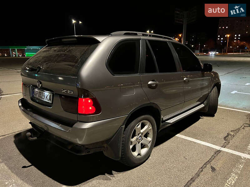 Внедорожник / Кроссовер BMW X5 2004 в Томаковке