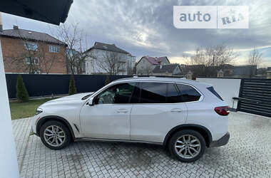 Позашляховик / Кросовер BMW X5 2019 в Івано-Франківську