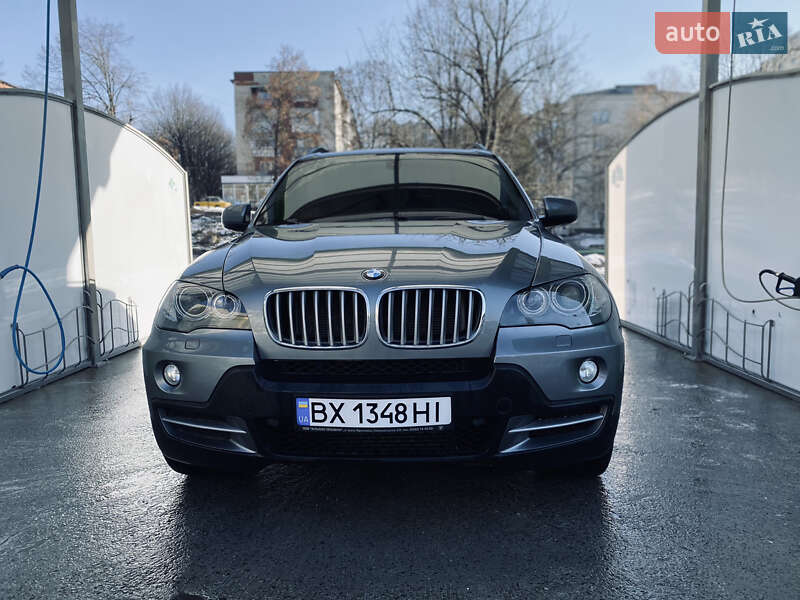 Внедорожник / Кроссовер BMW X5 2010 в Хмельницком