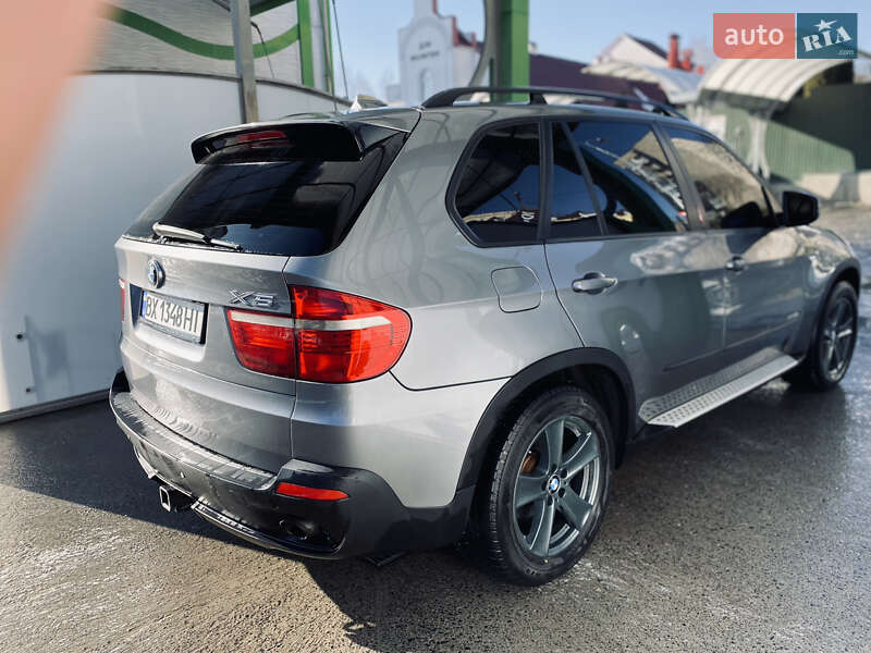 Внедорожник / Кроссовер BMW X5 2010 в Хмельницком