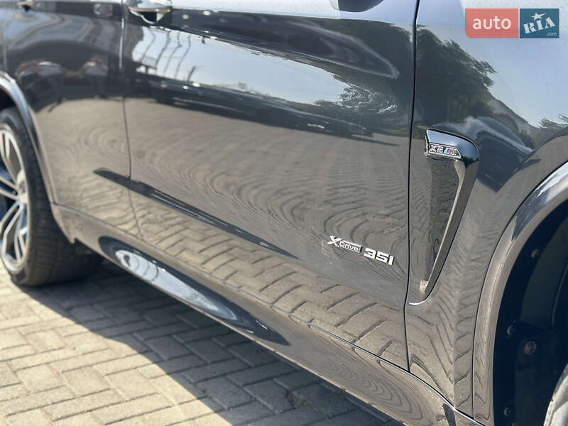 Позашляховик / Кросовер BMW X5 2014 в Чернівцях