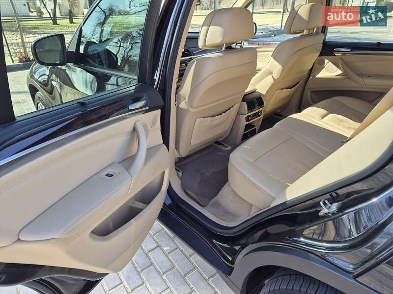 Позашляховик / Кросовер BMW X5 2010 в Запоріжжі