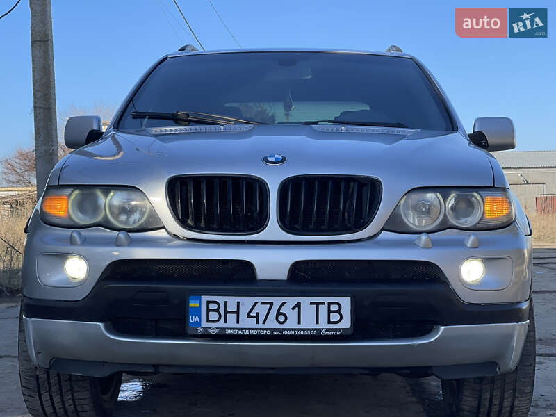 Внедорожник / Кроссовер BMW X5 2004 в Одессе