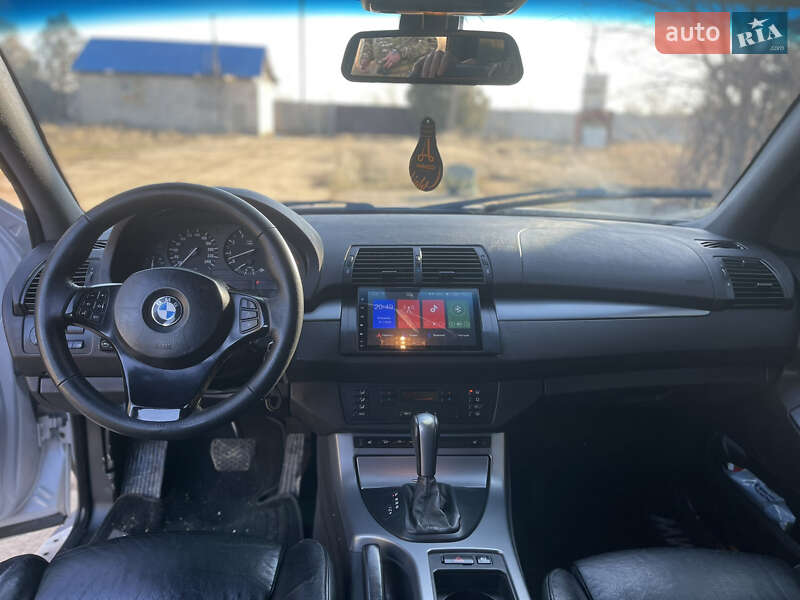 Внедорожник / Кроссовер BMW X5 2004 в Одессе
