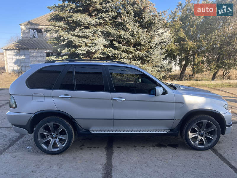 Внедорожник / Кроссовер BMW X5 2004 в Одессе