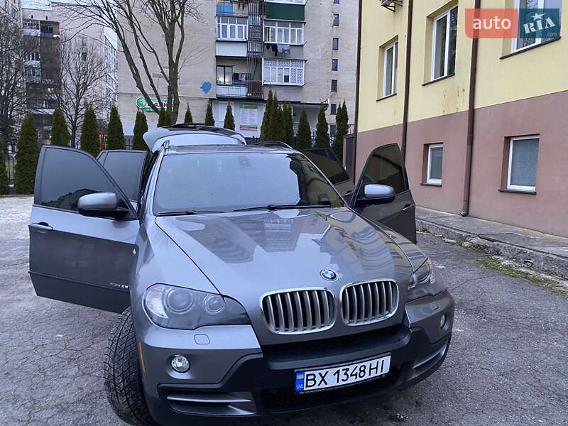 Внедорожник / Кроссовер BMW X5 2010 в Хмельницком