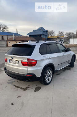 Позашляховик / Кросовер BMW X5 2010 в Чернівцях