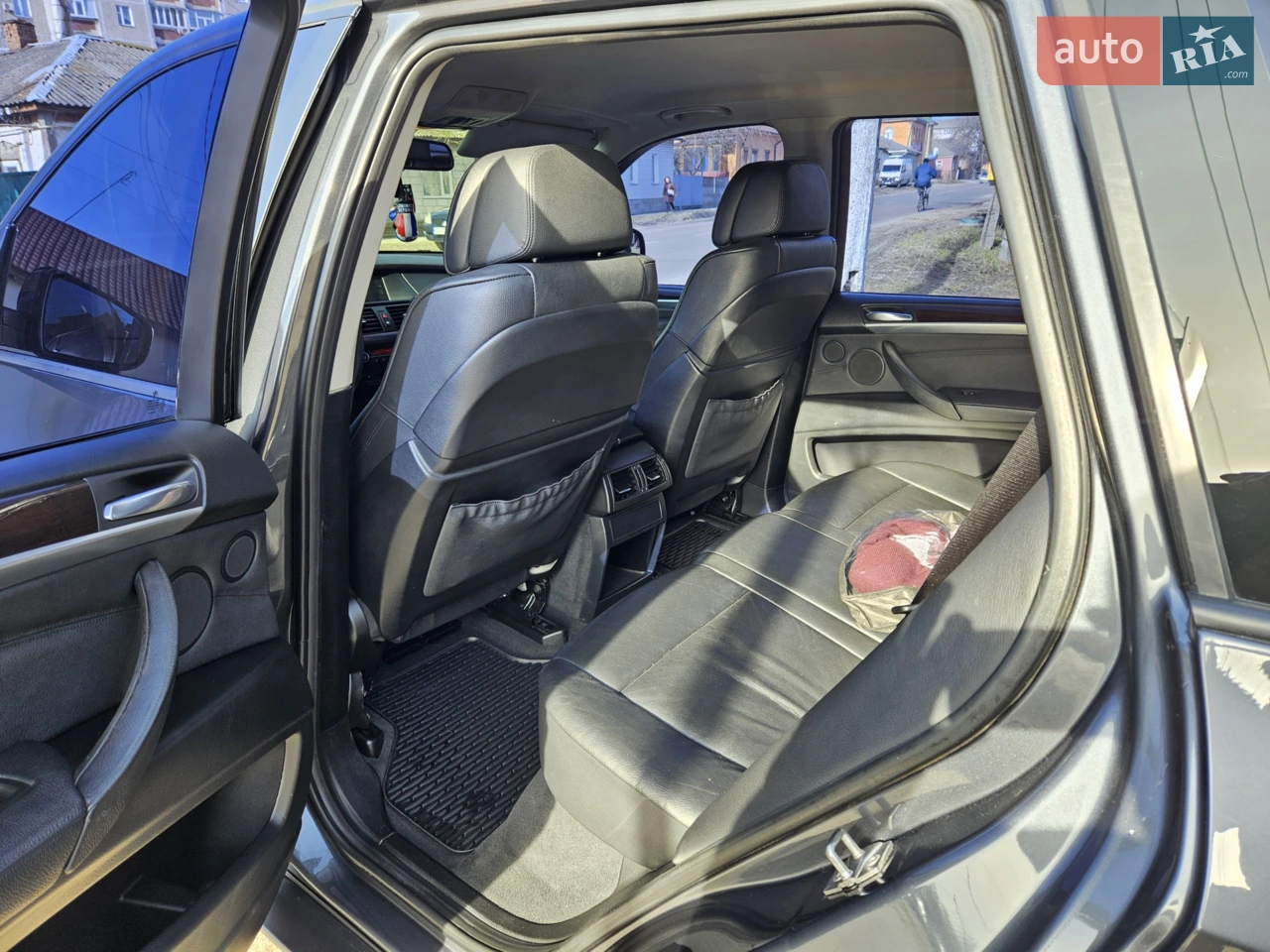 2010 BMW X5 - мініатюра 31