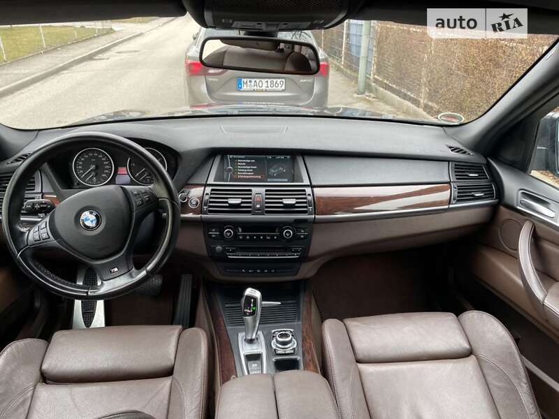 Позашляховик / Кросовер BMW X5 2011 в Львові