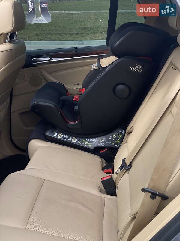 Позашляховик / Кросовер BMW X5 2012 в Рівному