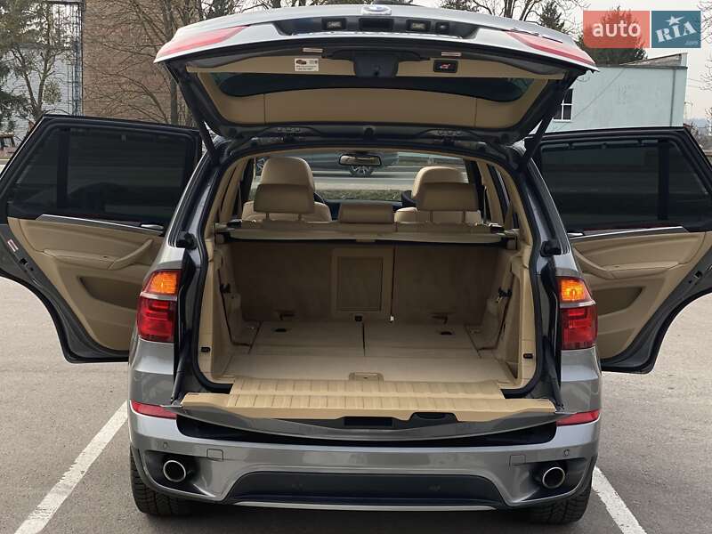 Позашляховик / Кросовер BMW X5 2012 в Рівному