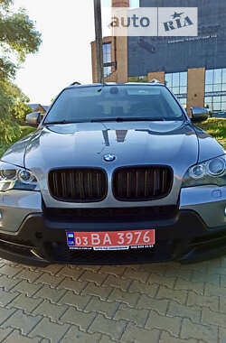 Позашляховик / Кросовер BMW X5 2009 в Чернівцях