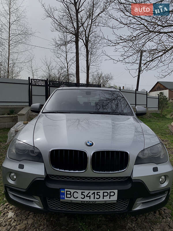 Внедорожник / Кроссовер BMW X5 2008 в Старом Самборе