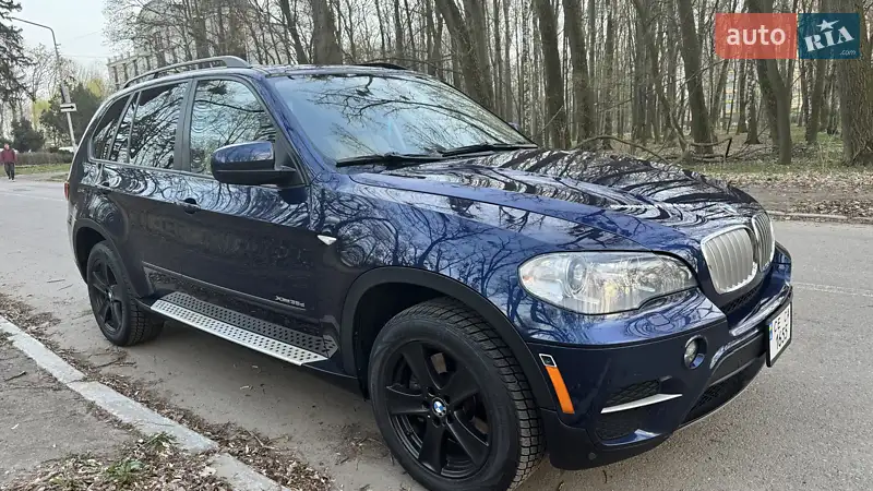 Позашляховик / Кросовер BMW X5 2011 в 
