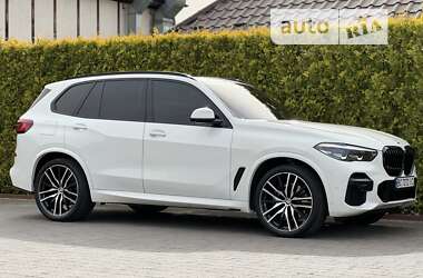 Внедорожник / Кроссовер BMW X5 2022 в Киеве