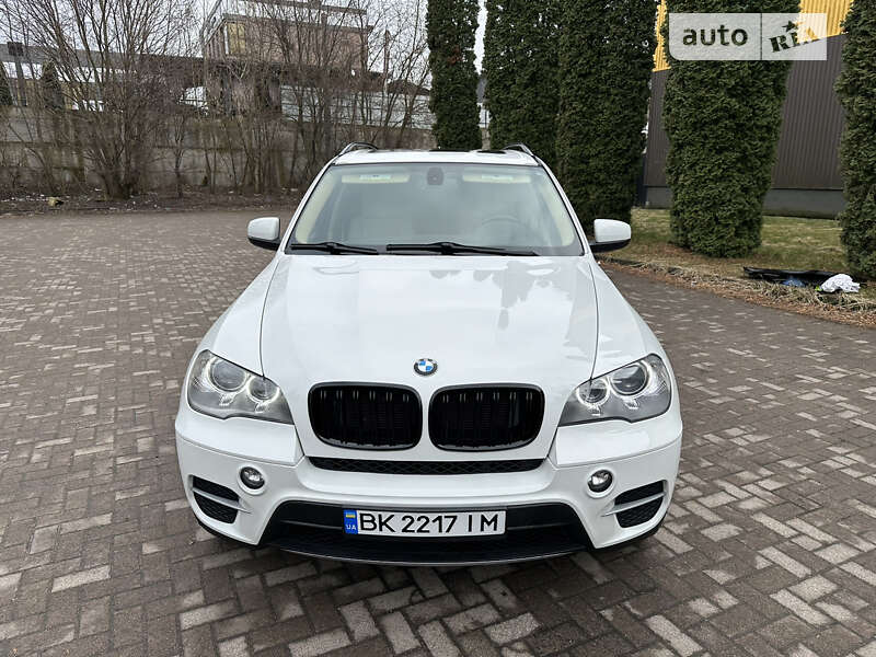 Позашляховик / Кросовер BMW X5 2012 в Рівному