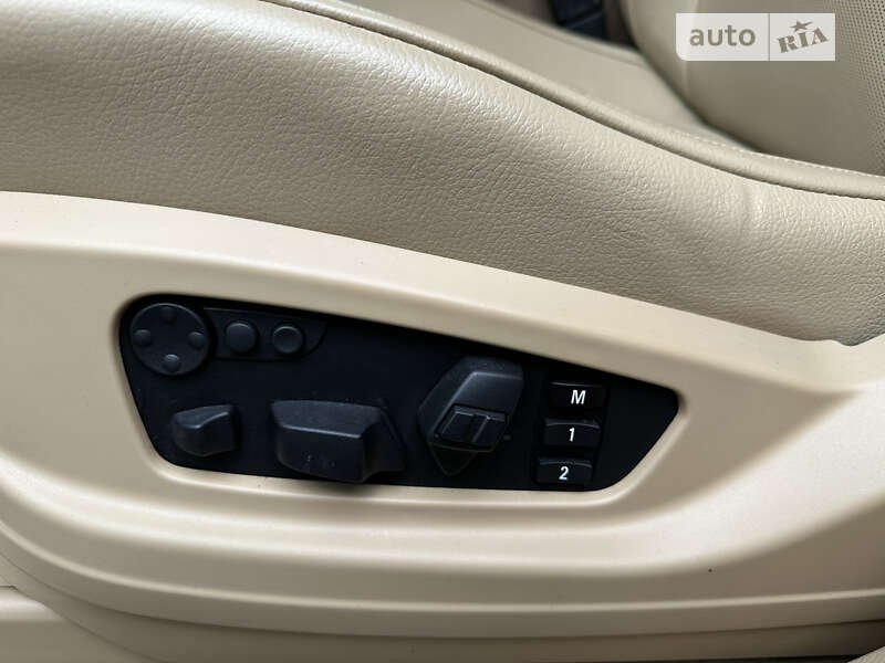 Позашляховик / Кросовер BMW X5 2012 в Рівному