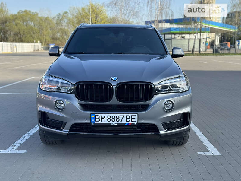 Позашляховик / Кросовер BMW X5 2017 в Сумах