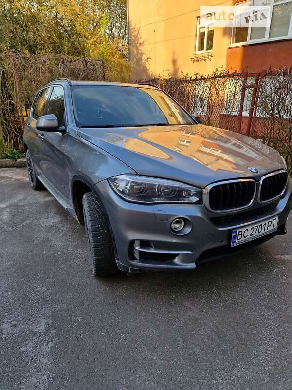 Позашляховик / Кросовер BMW X5 2015 в Львові