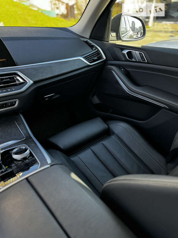 Позашляховик / Кросовер BMW X5 2022 в Києві