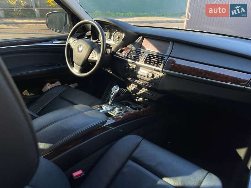Внедорожник / Кроссовер BMW X5 2012 в Киеве