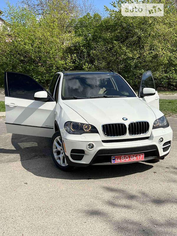 Внедорожник / Кроссовер BMW X5 2011 в Василькове