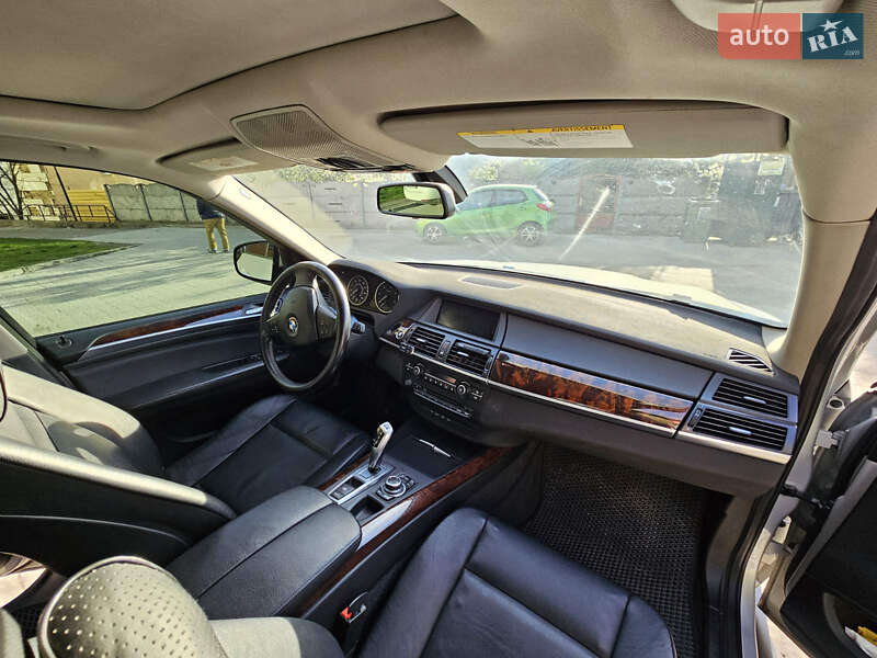 Внедорожник / Кроссовер BMW X5 2011 в Львове
