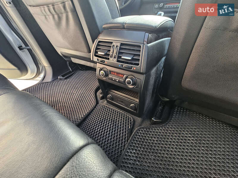 Внедорожник / Кроссовер BMW X5 2011 в Львове