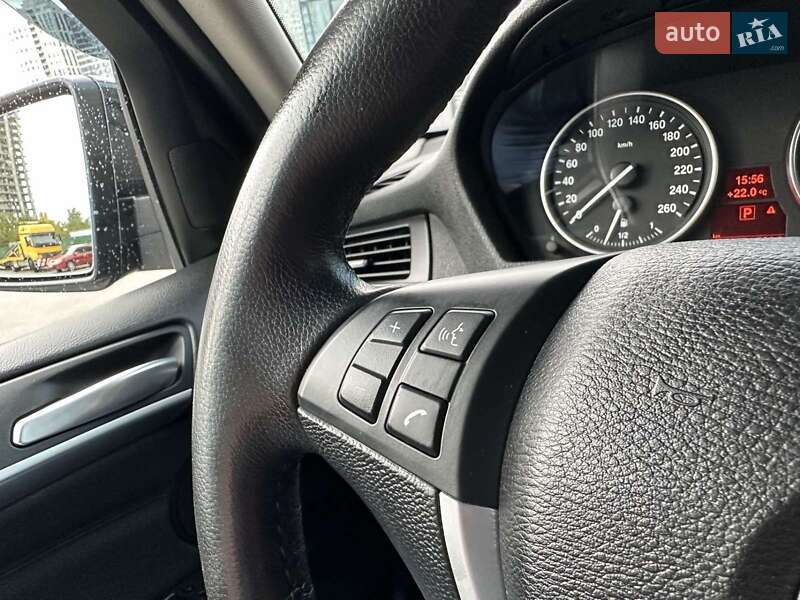 Внедорожник / Кроссовер BMW X5 2011 в Киеве