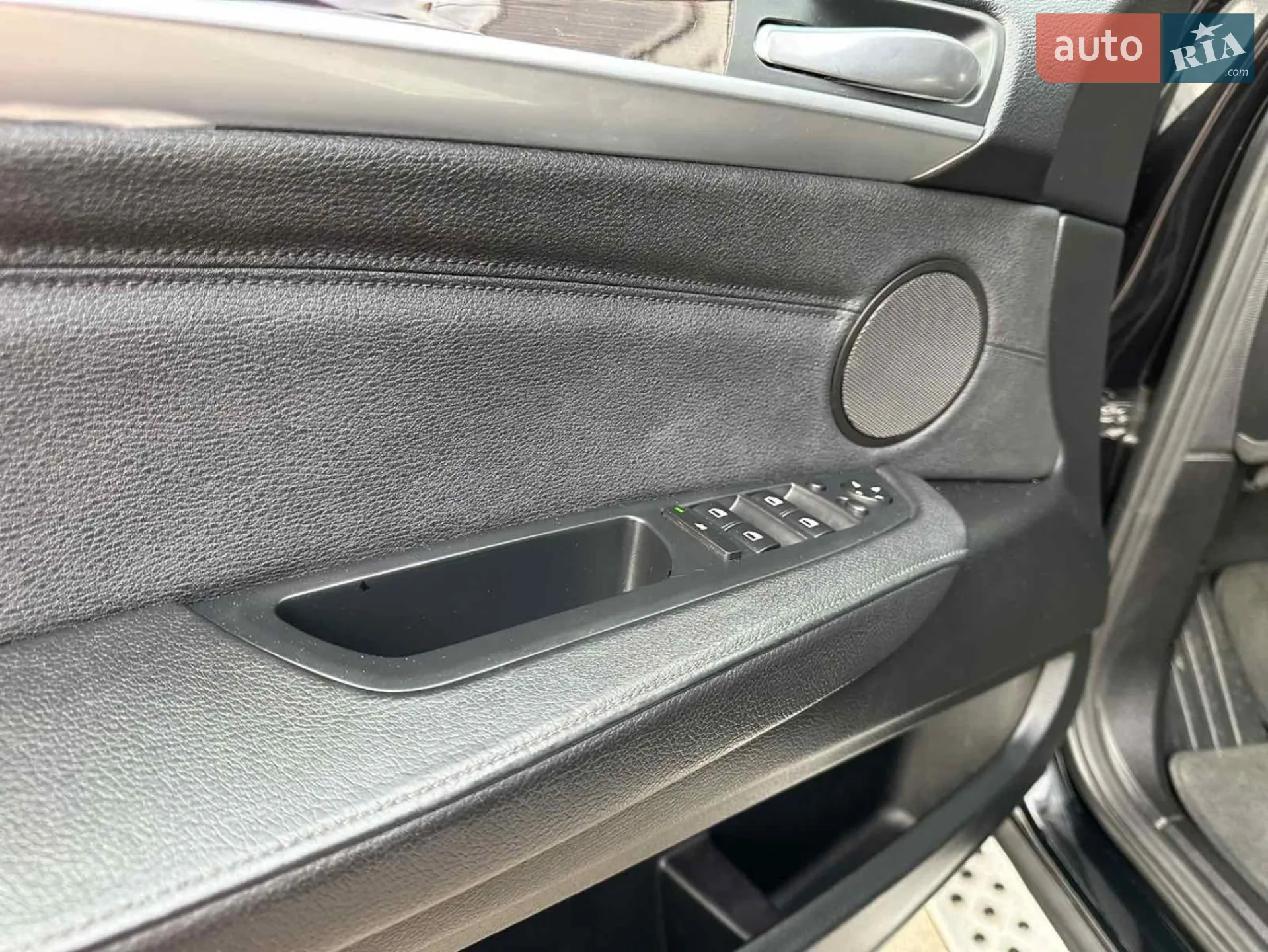 2011 BMW X5 - мініатюра 48