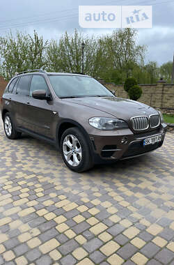 Позашляховик / Кросовер BMW X5 2012 в Острозі