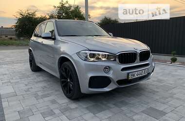 Позашляховик / Кросовер BMW X5 2017 в Луцьку