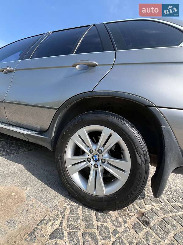 Внедорожник / Кроссовер BMW X5 2005 в Днепре