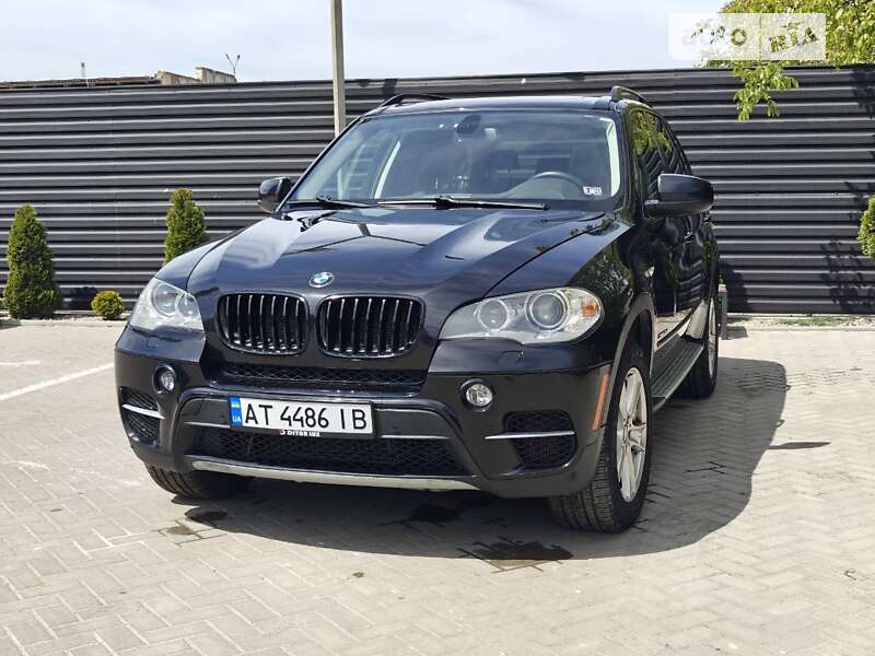 Позашляховик / Кросовер BMW X5 2011 в Івано-Франківську