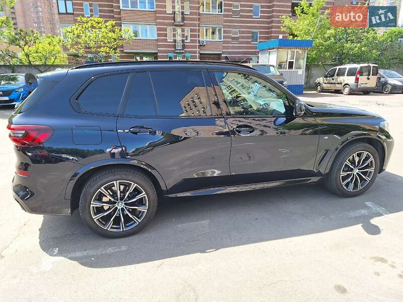 Позашляховик / Кросовер BMW X5 2021 в Києві