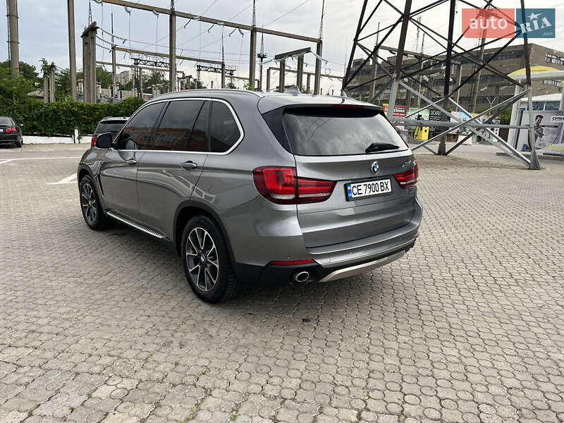 Позашляховик / Кросовер BMW X5 2014 в Чернівцях