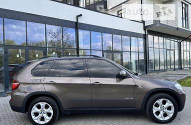 Внедорожник / Кроссовер BMW X5 2010 в Звягеле