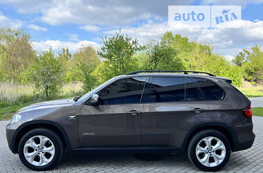 Внедорожник / Кроссовер BMW X5 2010 в Звягеле