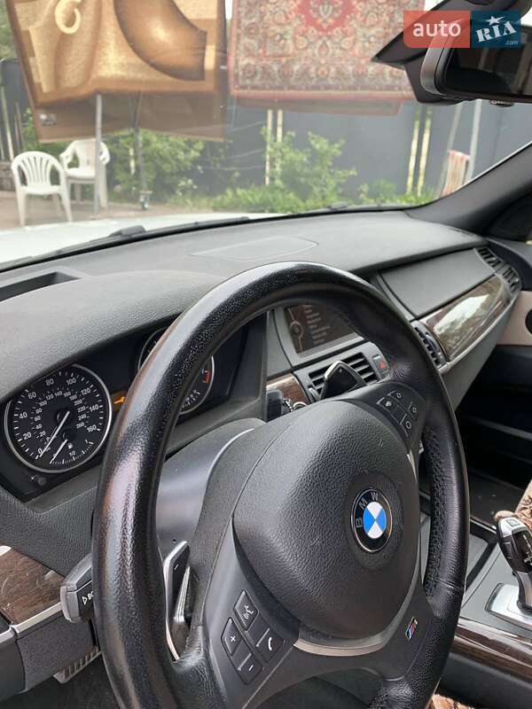 Внедорожник / Кроссовер BMW X5 2012 в Запорожье