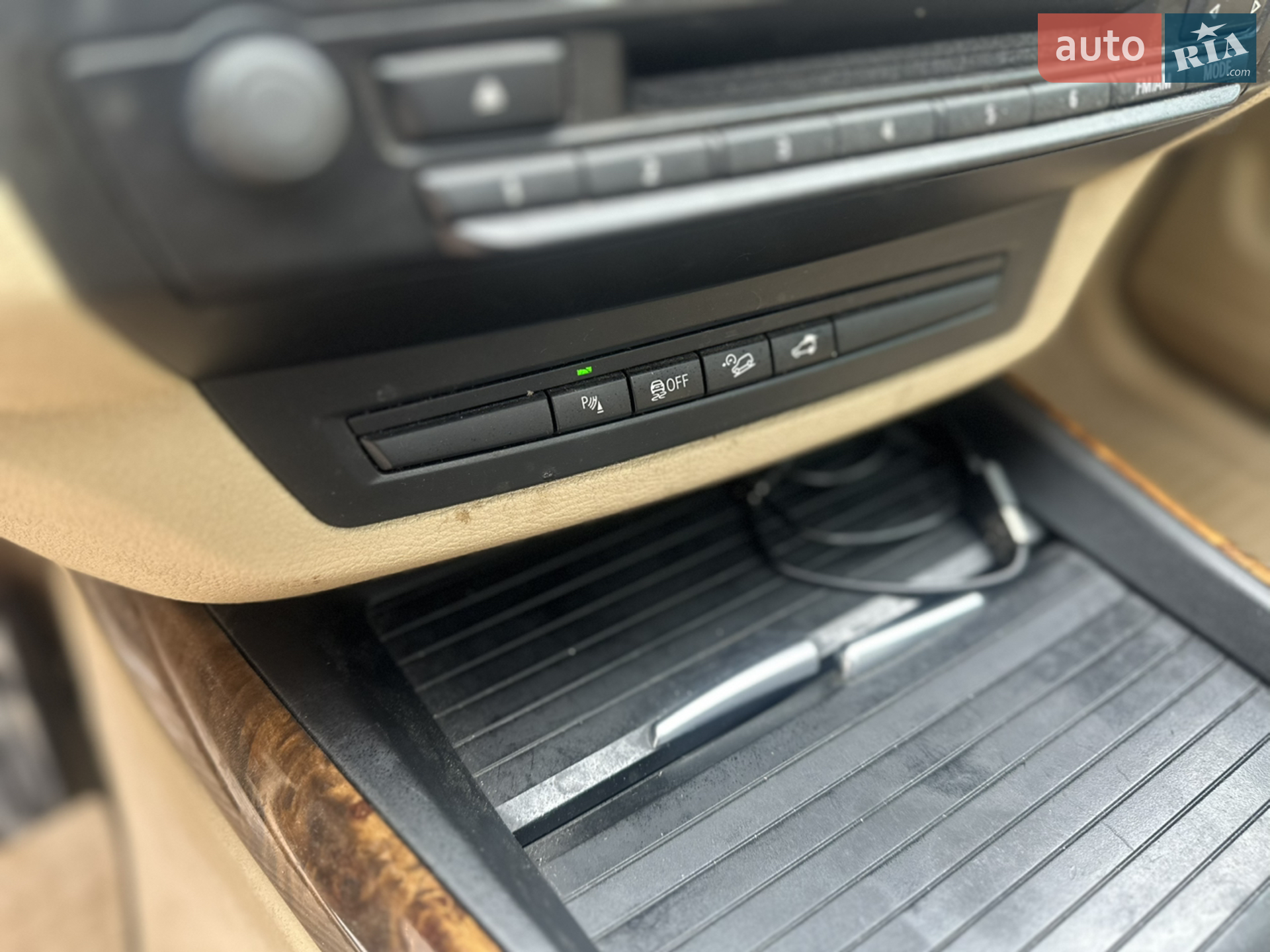 2010 BMW X5 - мініатюра 7