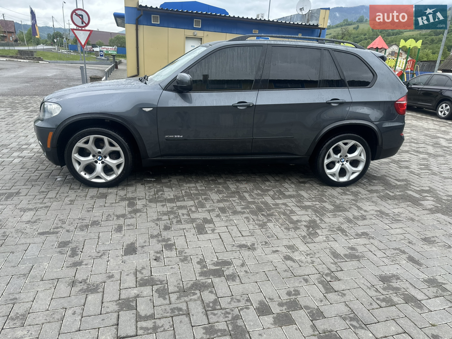 2010 BMW X5 - мініатюра 3