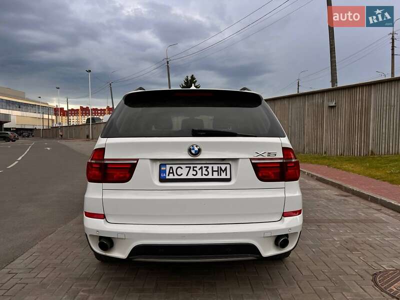 Позашляховик / Кросовер BMW X5 2012 в Луцьку