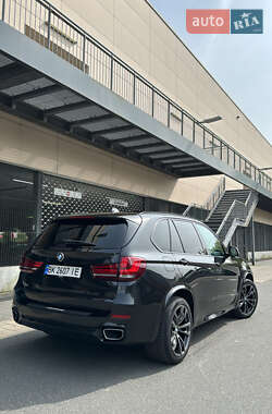 Внедорожник / Кроссовер BMW X5 2016 в 