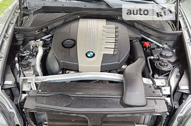 Внедорожник / Кроссовер BMW X5 2013 в Хороле