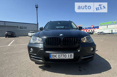 Внедорожник / Кроссовер BMW X5 2010 в Ровно