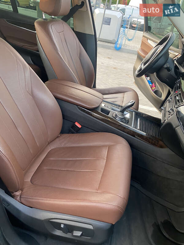 Внедорожник / Кроссовер BMW X5 2015 в Днепре