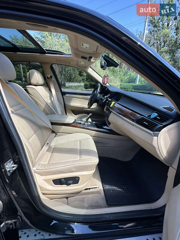 Внедорожник / Кроссовер BMW X5 2009 в Харькове
