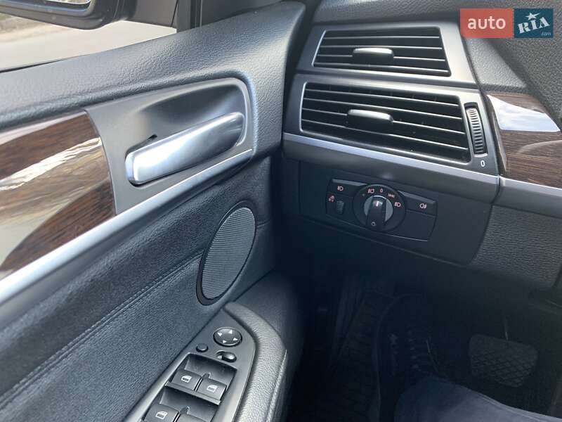 Внедорожник / Кроссовер BMW X5 2012 в Кременчуге фото 4 Внедорожник / Кроссовер BMW X5 2012 в Кременчуге